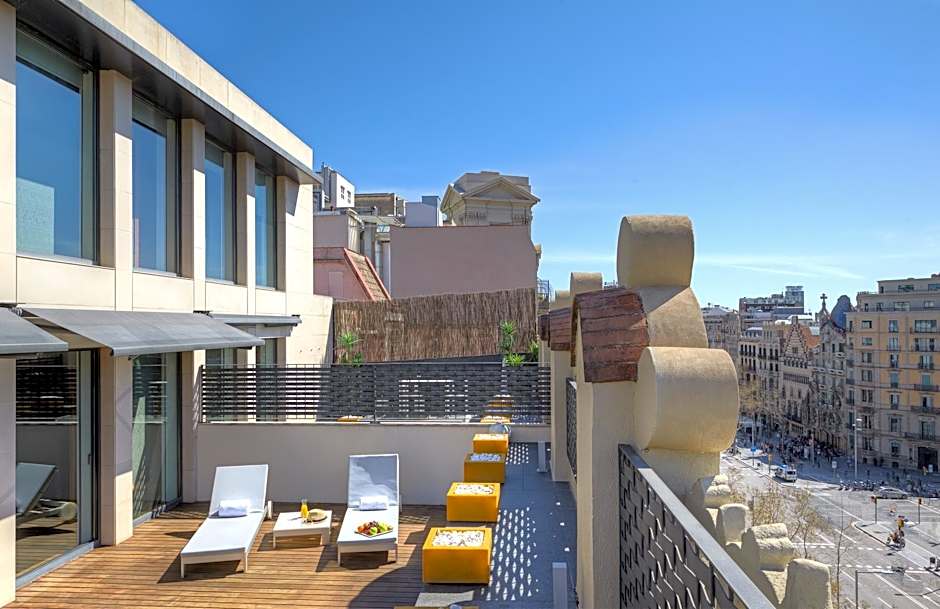 Sixtytwo Hotel
