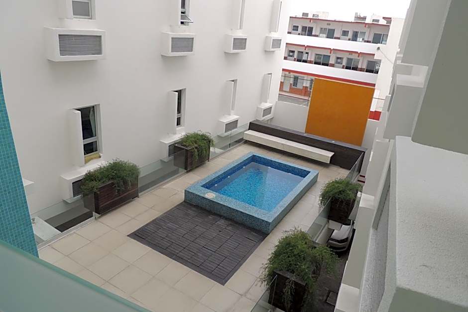 Nu Hotel