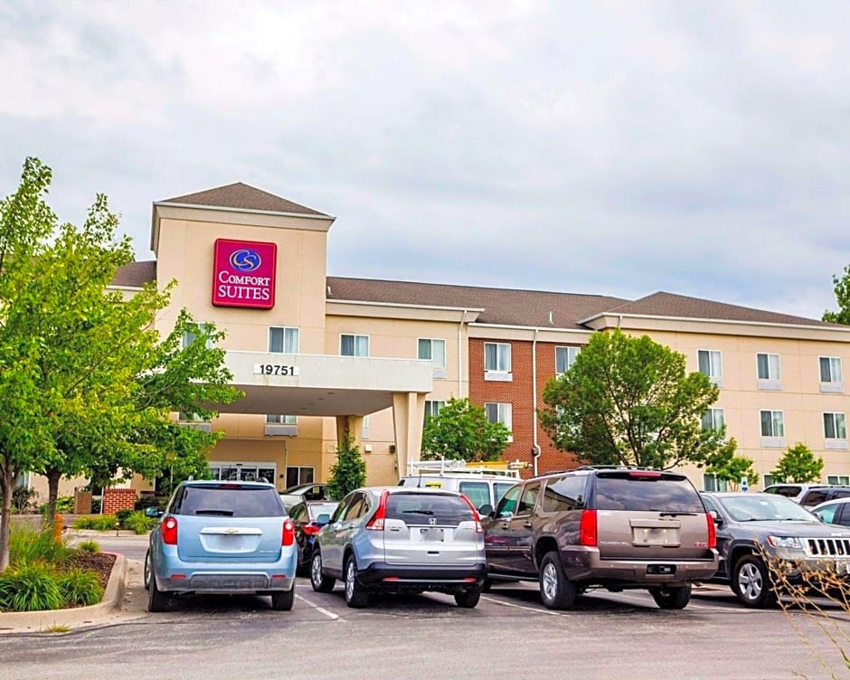 Comfort Suites Independence - Kansas City