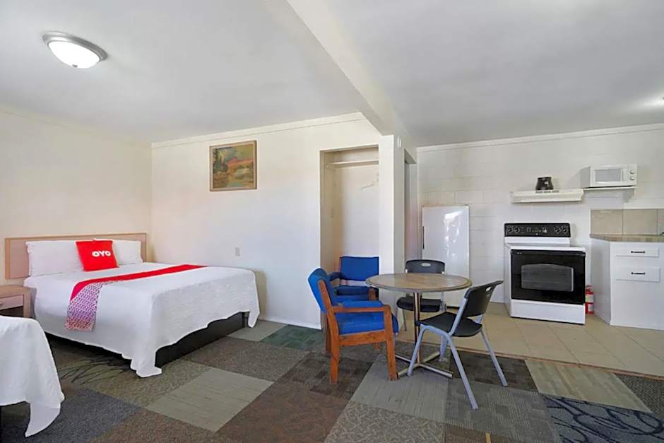 OYO Hotel Alpine TX near University