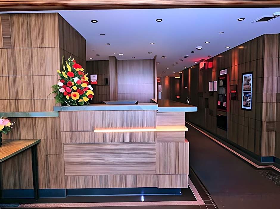 Opera House Hotel