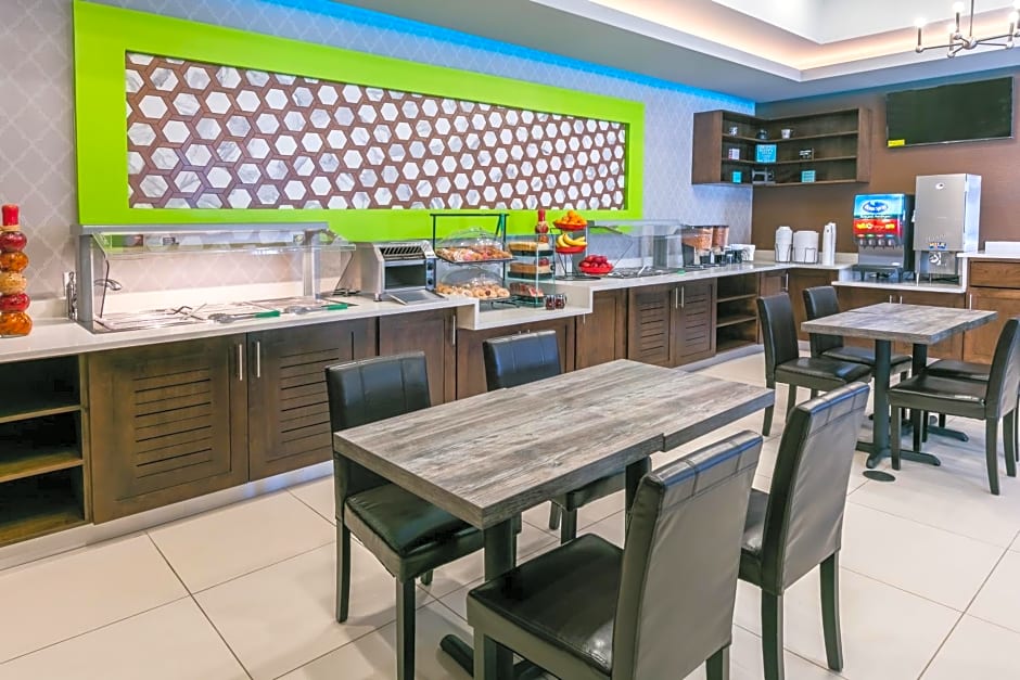 Ramada by Wyndham El Paso