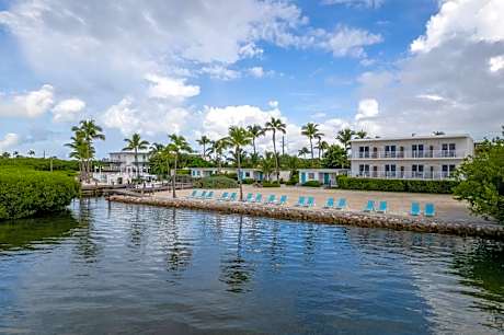 Fisher Inn Resort & Marina