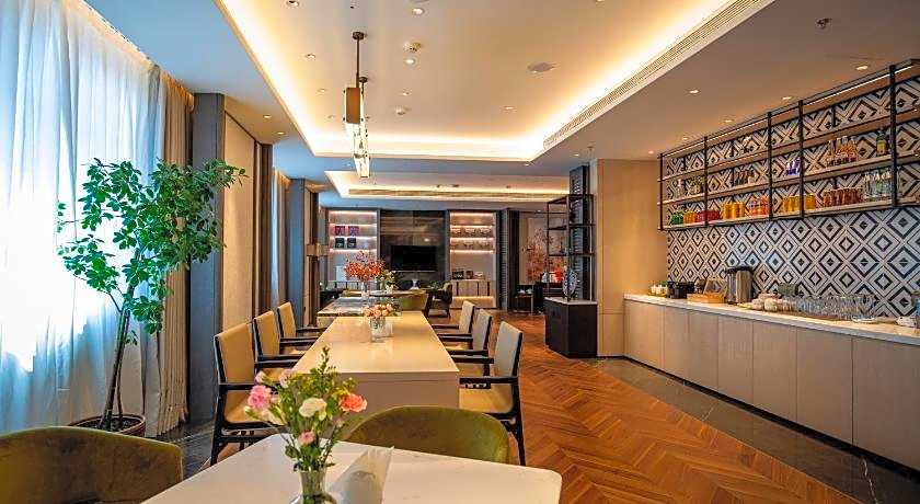 Beijing Palace Soluxe Hotel Astana