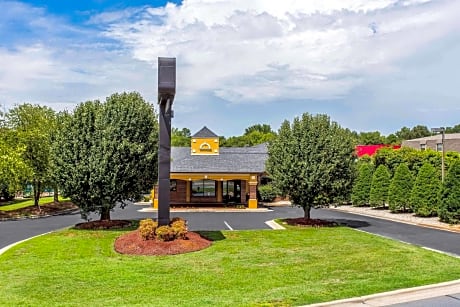 Quality Inn