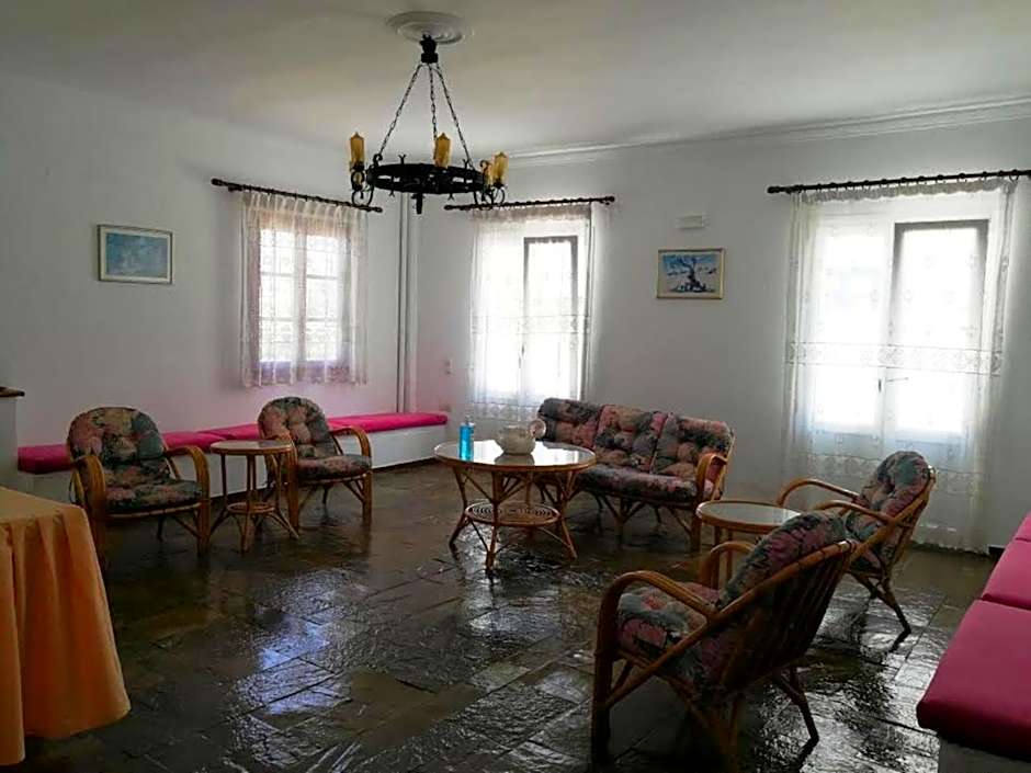 Asterias Hotel - Seafront