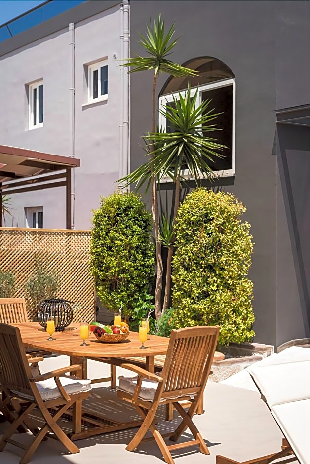 Sun Ray Luxury Aparthotel