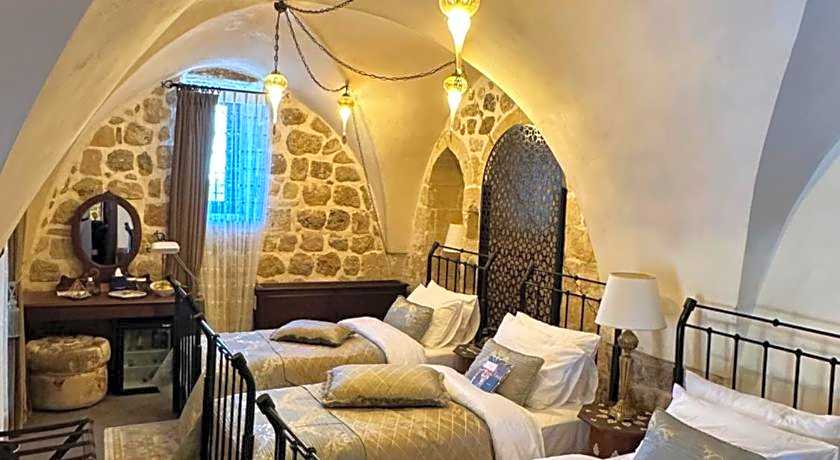 Mardius Tarihi Konak