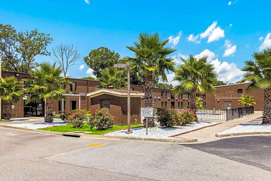 Econo Lodge Garden City