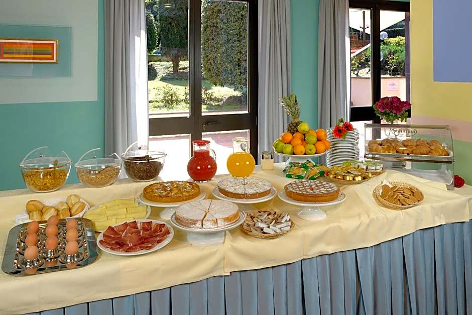 Albornoz Palace Hotel