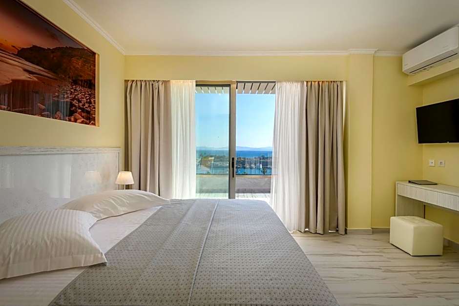 Alexandra Hotel&Apartments