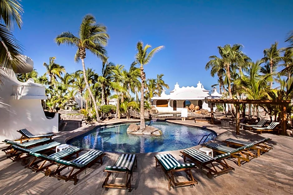 Hotel & Suites El Moro
