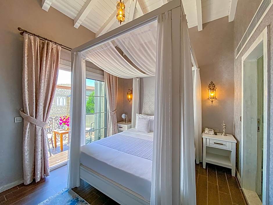 PROVENCE MANSİON ALAÇATI