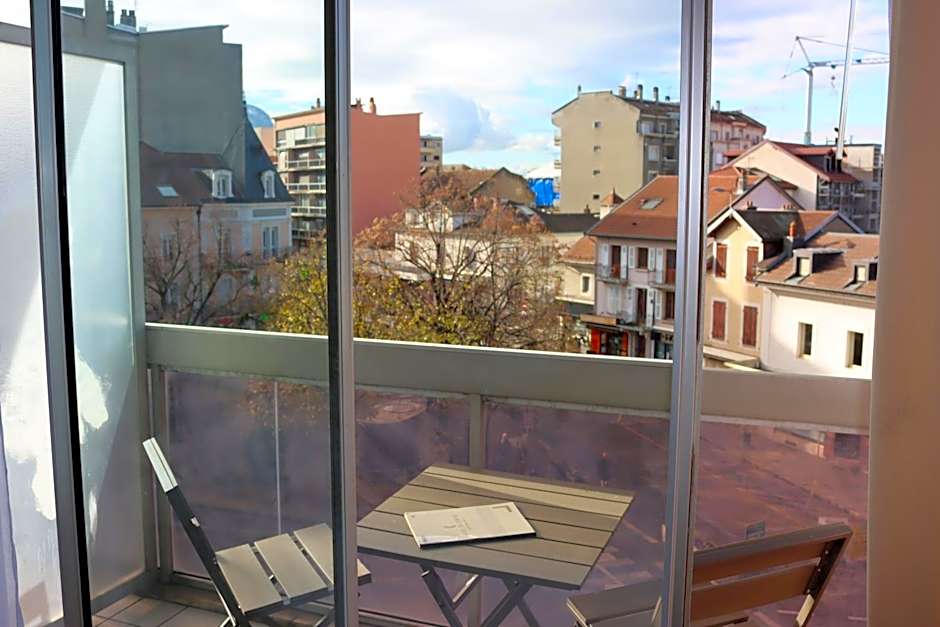 Hôtel Du Centre Annemasse