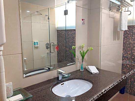 Oriental Silk Hotel