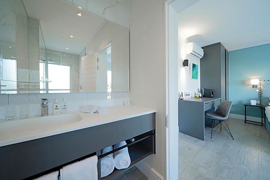 One Marine Drive Boutique Hotel & Spa by The Living Journey Collection