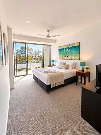 Three-Bedroom Apartment with River View