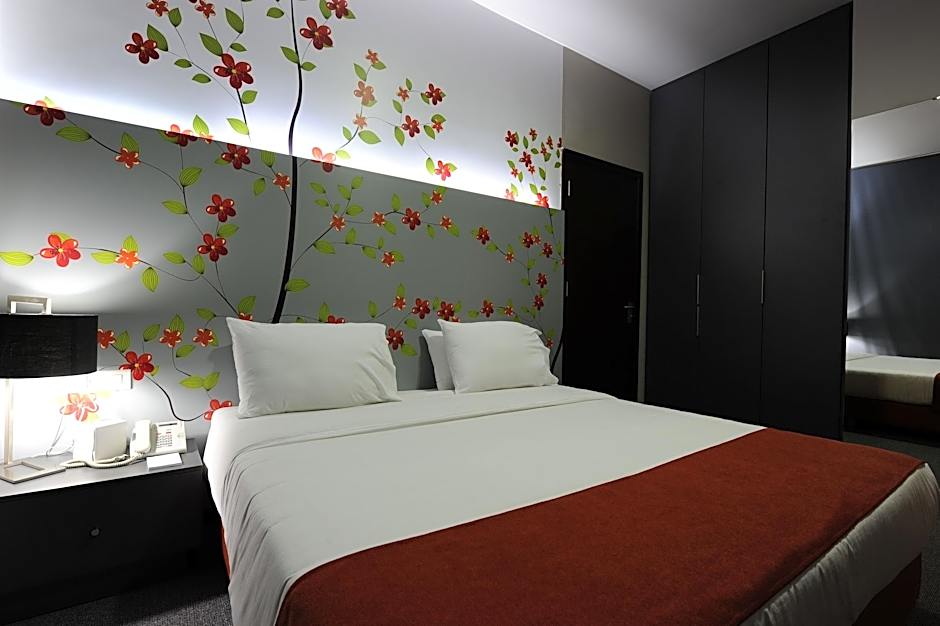 Hotel 35 Rooms