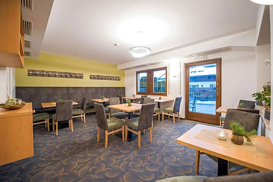 Apparthotel Feldhof - Living and Bistro