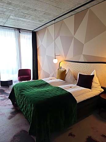 King Room with Valley View