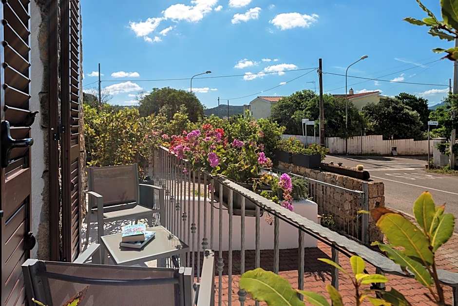 The Square Depandance