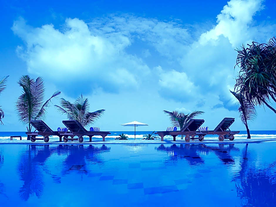 Whispering Palms Hotel