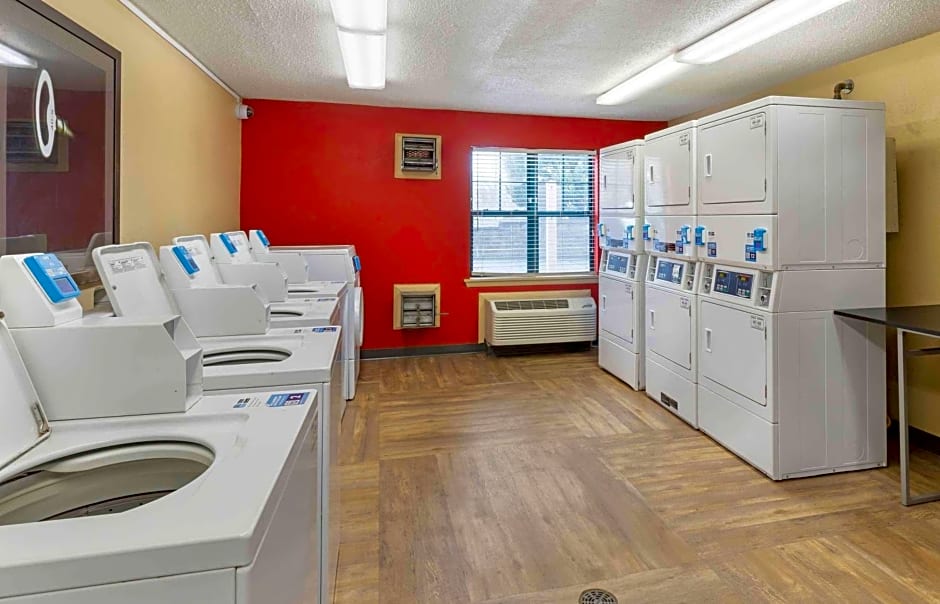 Extended Stay America Select Suites - Greenville - Airport