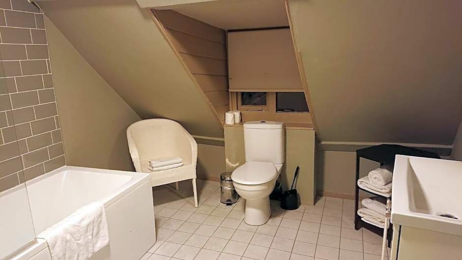 Alma Inn & Dining Rooms