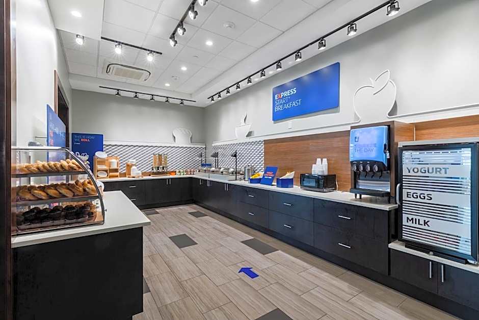 Holiday Inn Express and Suites Columbia Downtown- The Vista By IHG