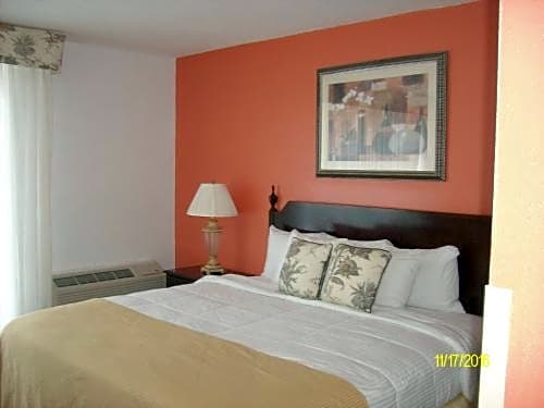 Charleston Grand Hotel – North Charleston, SC
