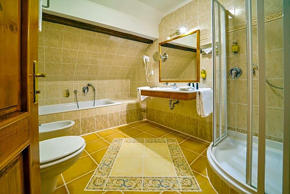 Josephine Old Town Square Hotel