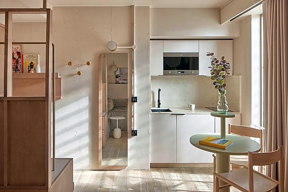 Buckle Street Studios by Locke