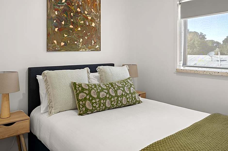 Loxton Courthouse Apartments