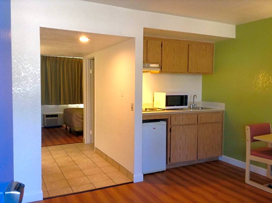 Motel 6 Hemet