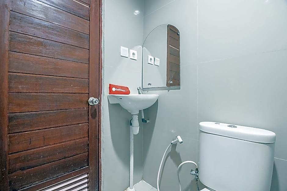 RedDoorz @ Jalan Cilik Riwut Kapuas