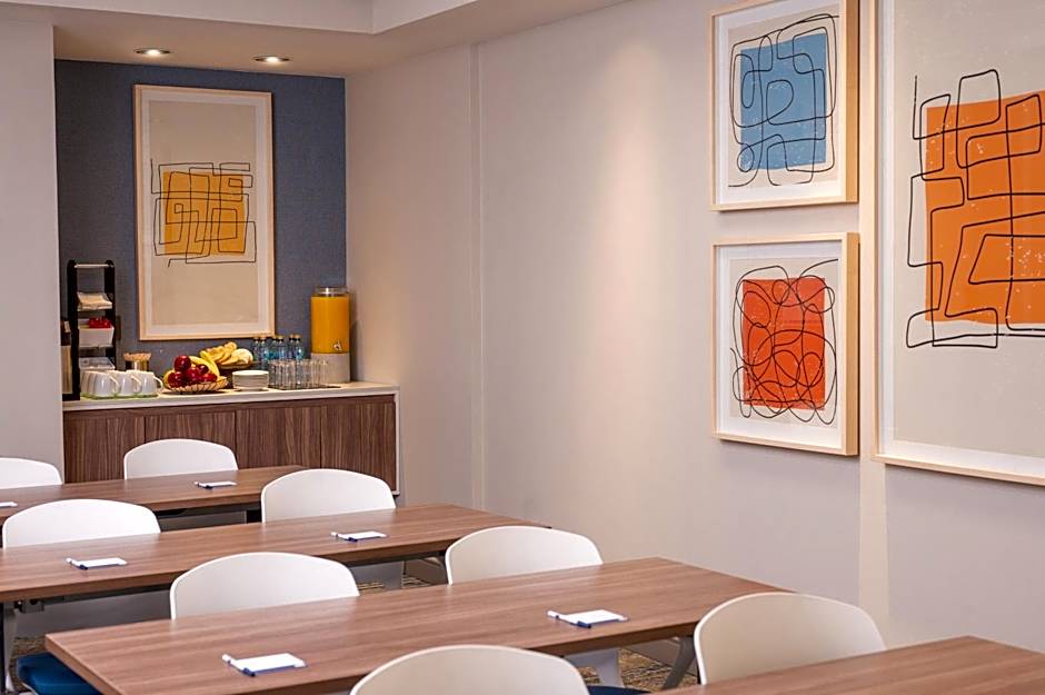 Holiday Inn Express & Suites Monterrey Aeropuerto By IHG