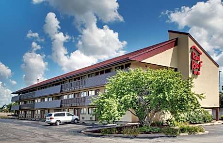 Red Roof Inn St Louis - Westport/ Maryland Heights
