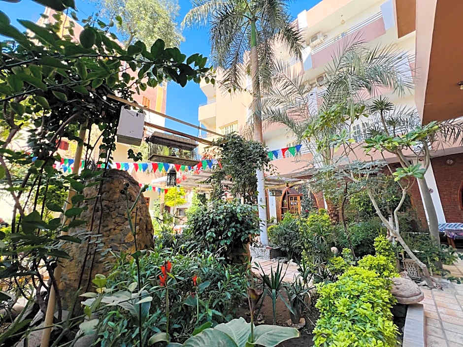Amon Hotel
