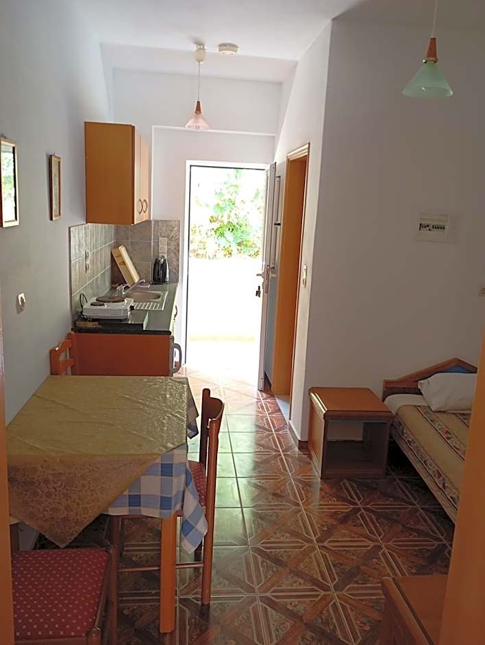 Denise Apartments Kefalos