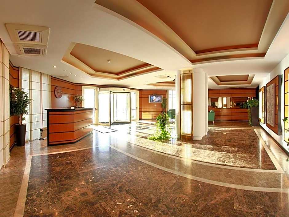 Monte Carlo Palace Suites