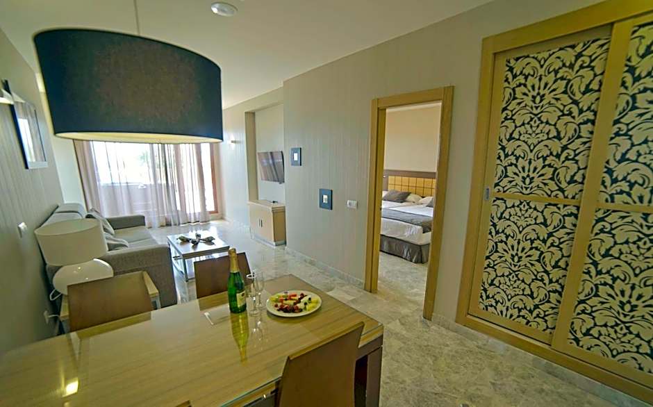 Holiday World Polynesia