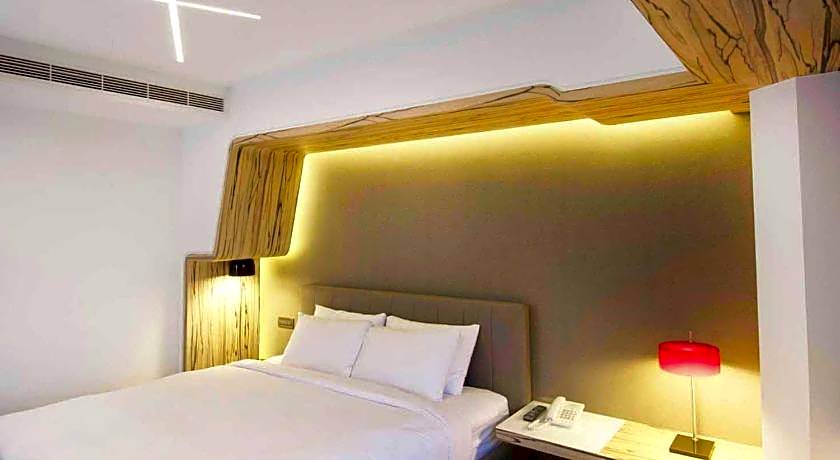 Royal Group Hotel Central Park Branch