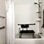 Holiday Inn Express & Suites Greenville-Downtown by IHG