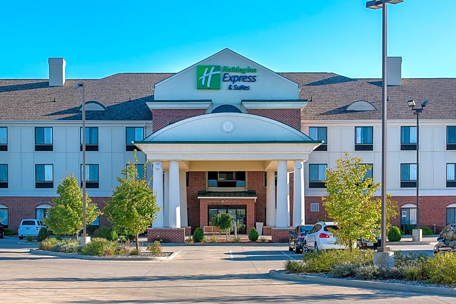 Holiday Inn Express and Suites Lafayette East