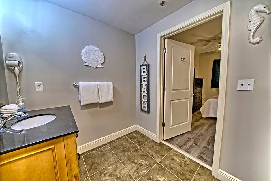 OCEAN FRONT CONDO w INCREDIBLE VIEWS