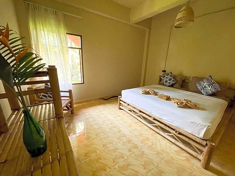 Mythai Guesthouse
