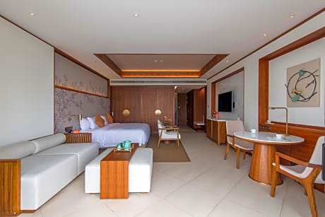 Garden Pool View Room