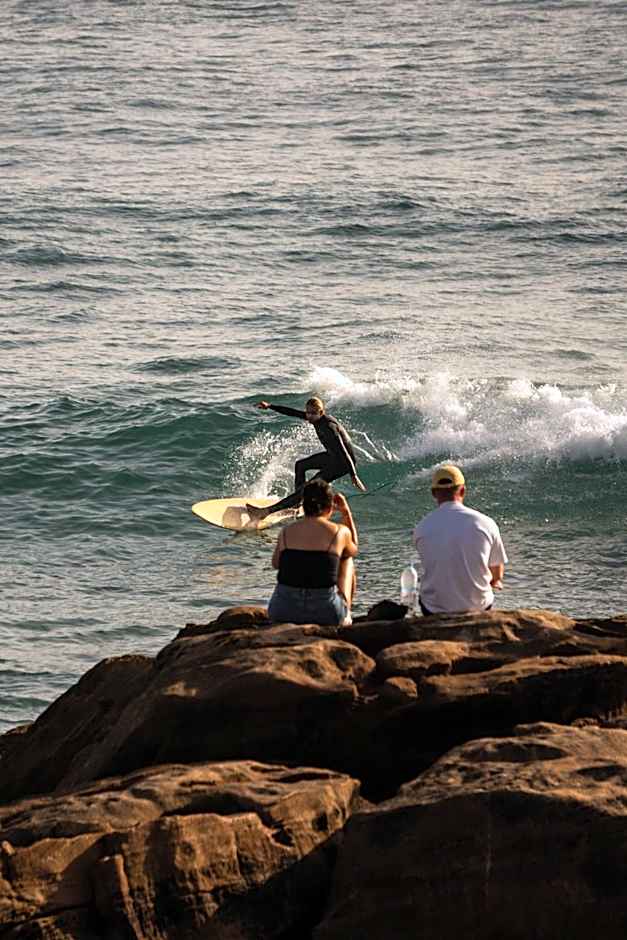 cactus surf house
