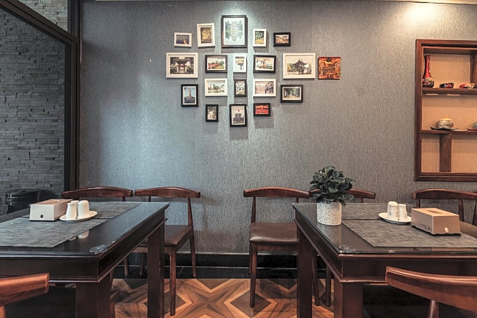 Le Foyer Hotel Hanoi