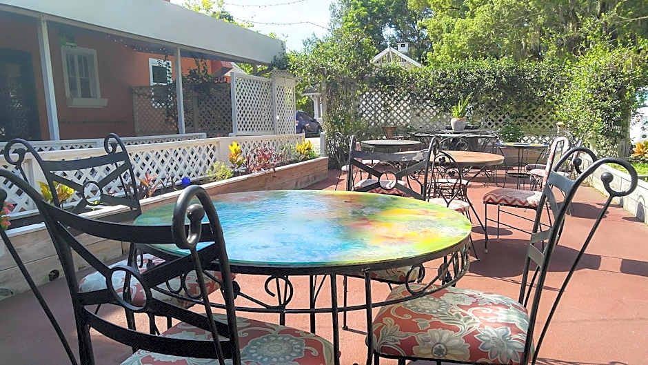 The DeLand Hotel